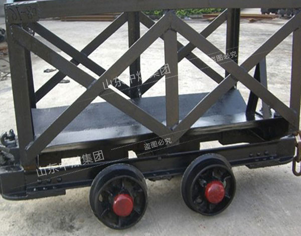 材料車